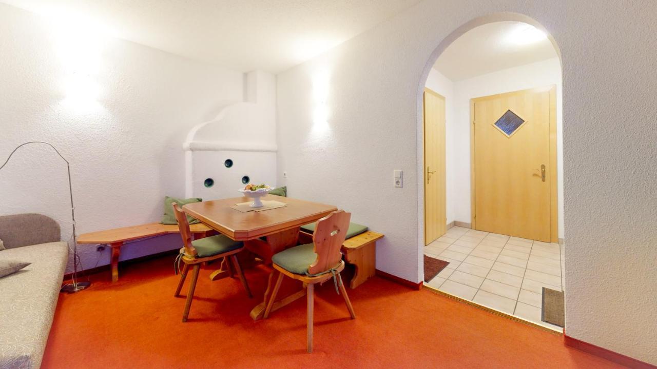 Wohnhaus Christoph Лангенфельд Экстерьер фото